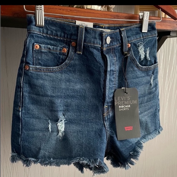 Levi’s Ribcage High Rise Distressed Ripped Denim Jean Short 77879-0012 - Picture 5 of 13